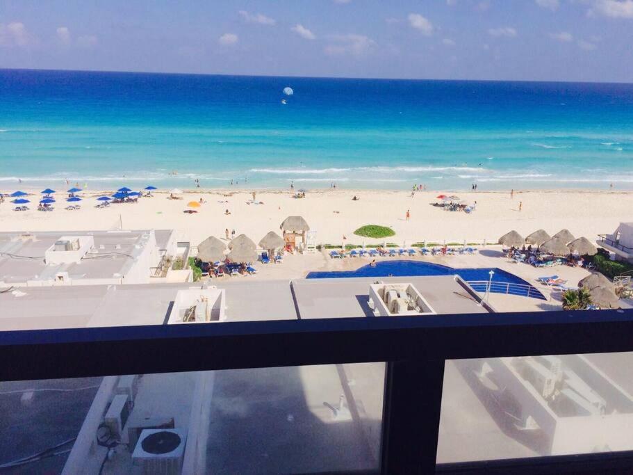 Amazing Beachfront Apartment 坎昆 外观 照片